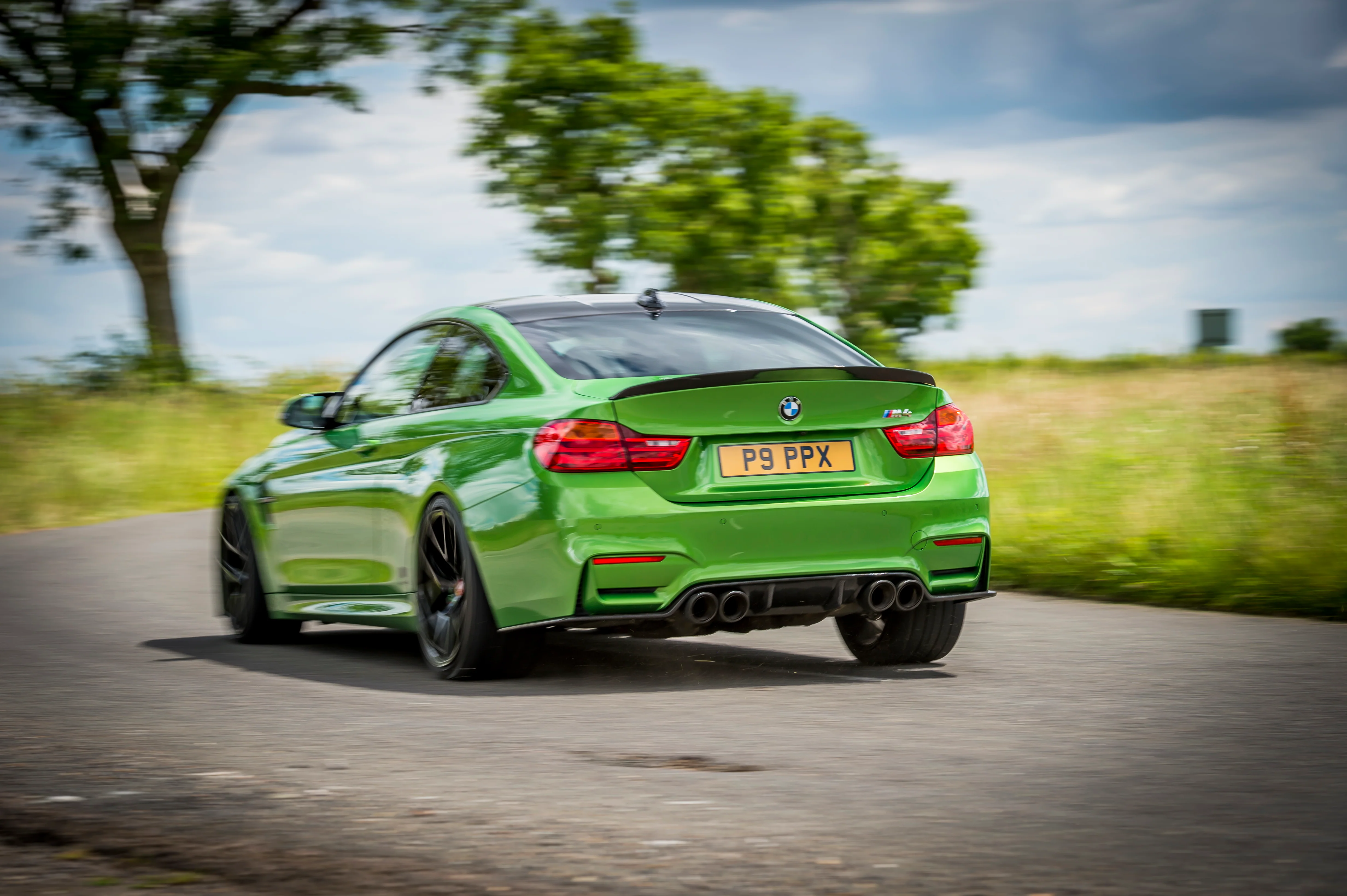 BMW M4 (F32/F82) Springs & Black Spacers Package Incl. Bolts - Image 3